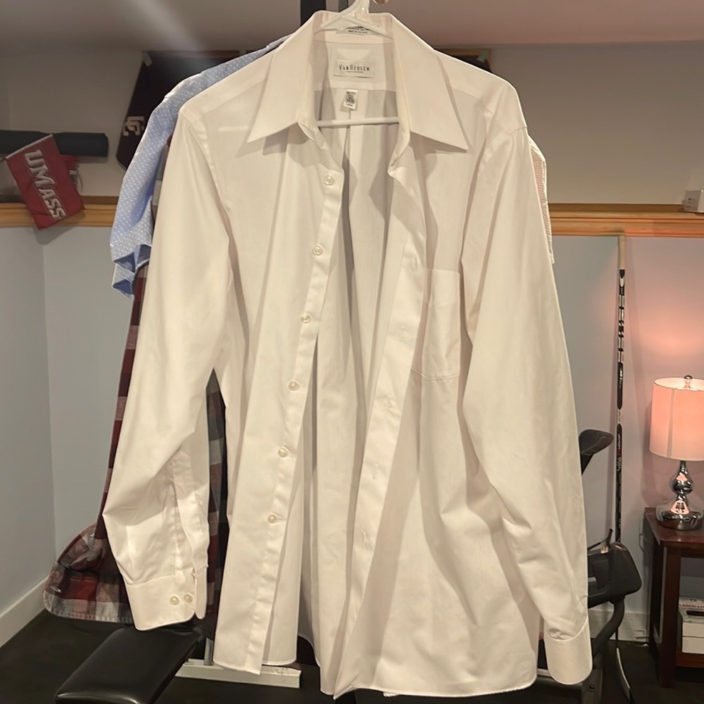 Large Vanheusen mens dress shirt